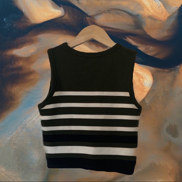 Striped Crop Top - Picture 2 of 2